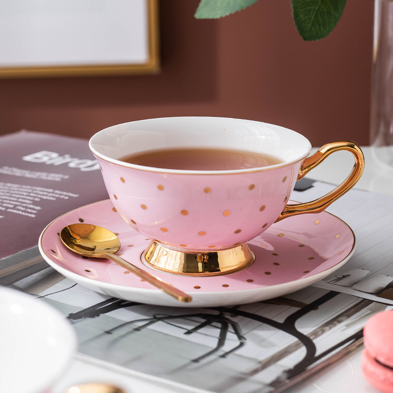 セラミックピンクコーヒーマグカップ、ディッシュティーカップ付 - Coffee Tea Drinks のレビューと価格