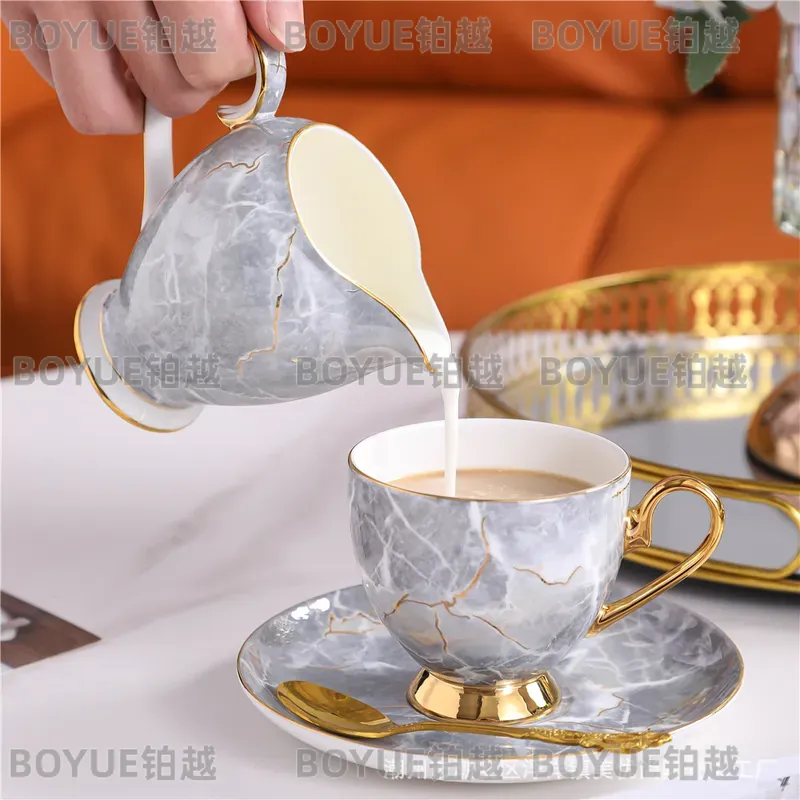 高級ボーンチャイナコーヒーカップ＆ソーサーセット、ティーポッ - Coffee Tea Box のレビューと価格