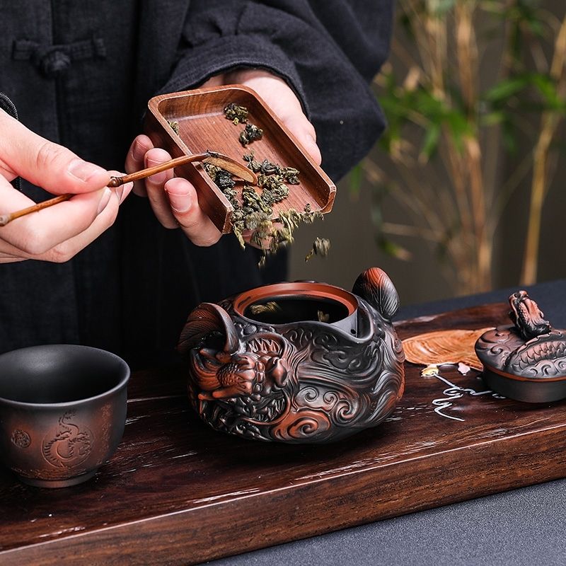 中国紫陶器手作りパイル彫刻飛龍ハンドグラブポットトラベルティ - Gongfu Tea Set のレビューと価格